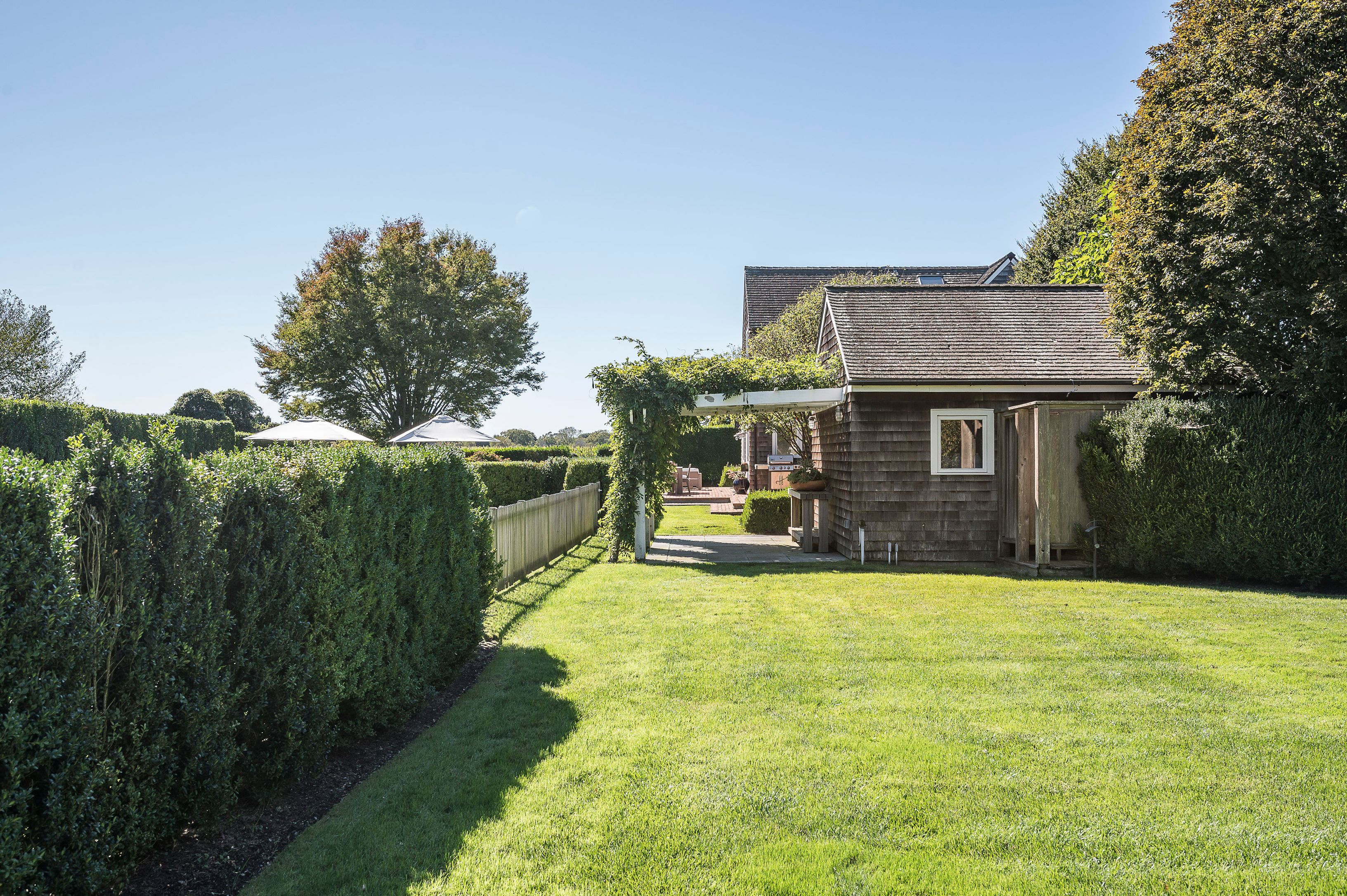 176 Sayre's Path Wainscott, NY 11975 - Photo 7 of 38