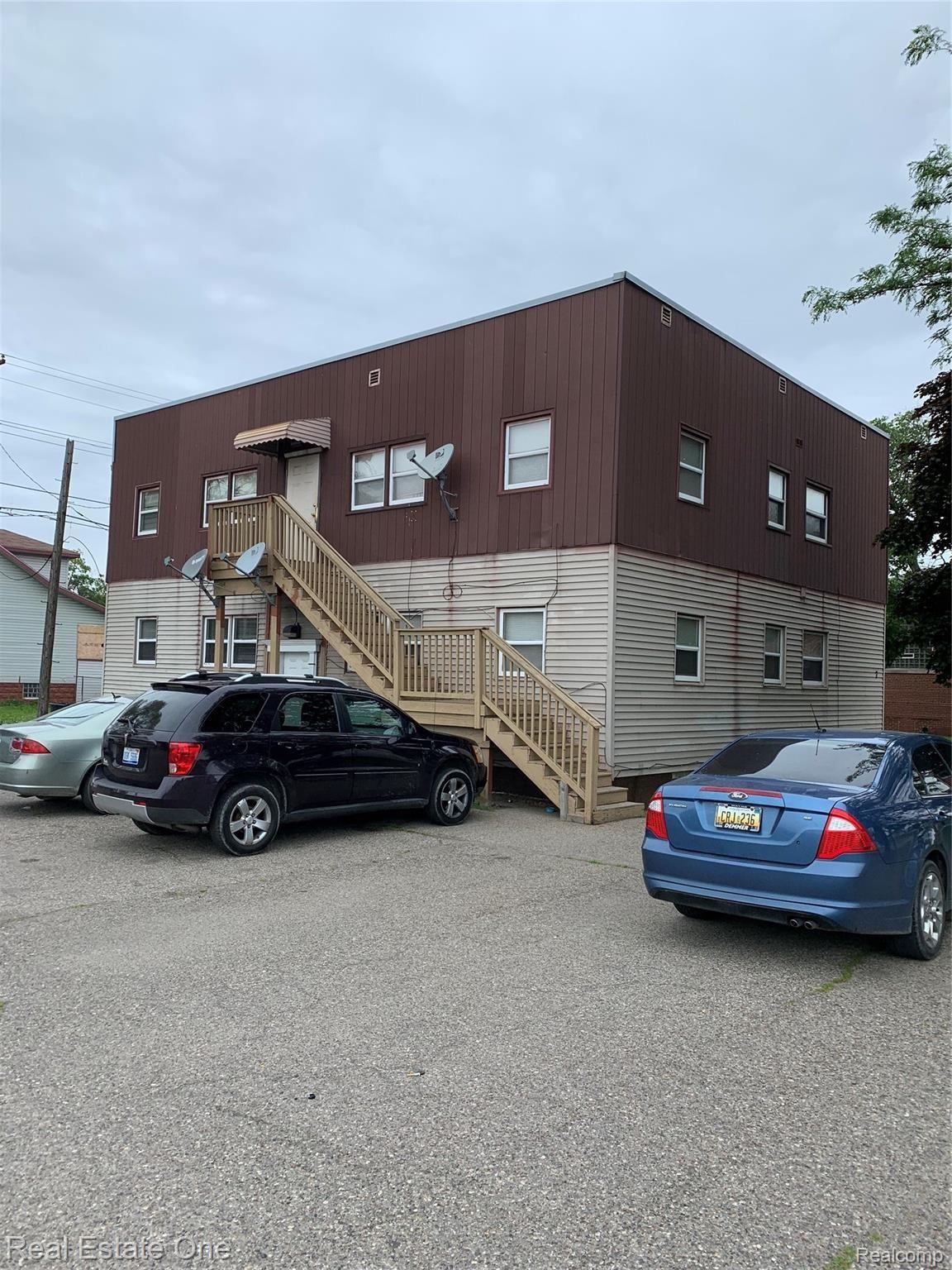 7 Florence Street River Rouge, MI 48218 - Photo 2 of 13 7 florence whole bldg.jpeg