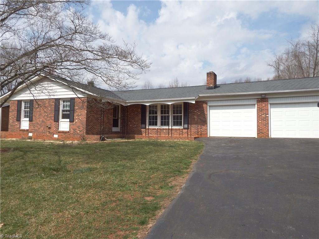 3235 Wide Country Road Pfafftown, NC 27040 - Photo 1 of 17 Gallery Image 1