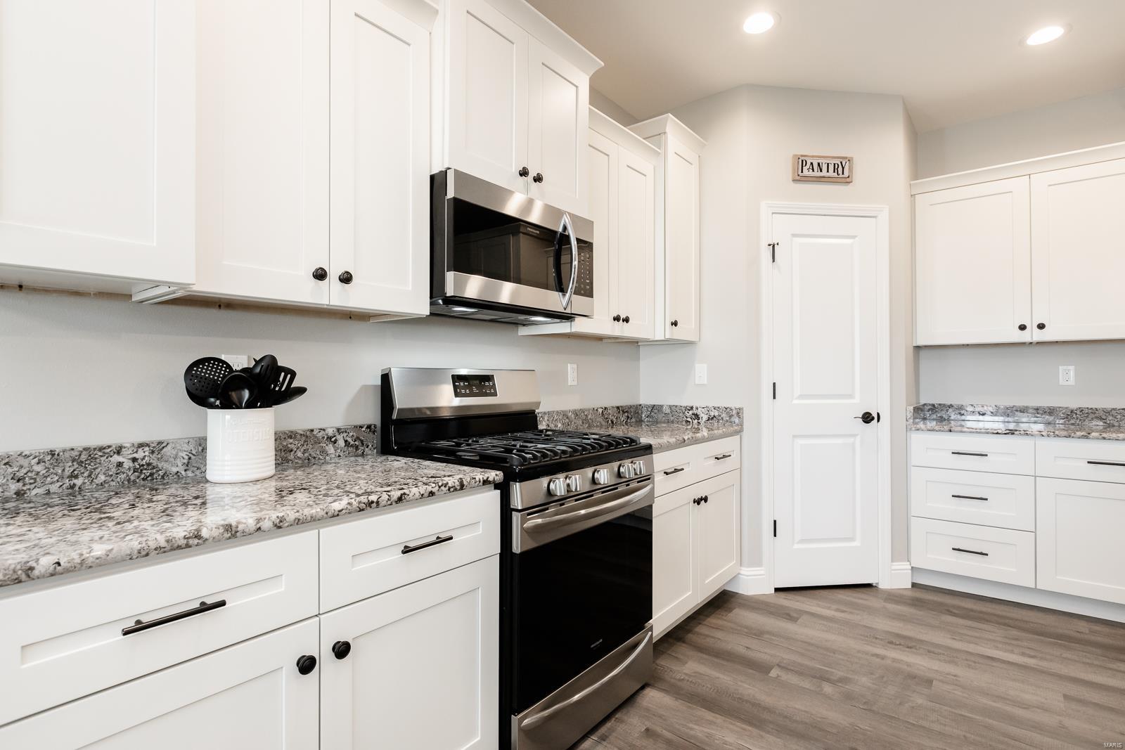 812 Green Jacket Way O'Fallon, IL 62269 - Photo 14 of 43