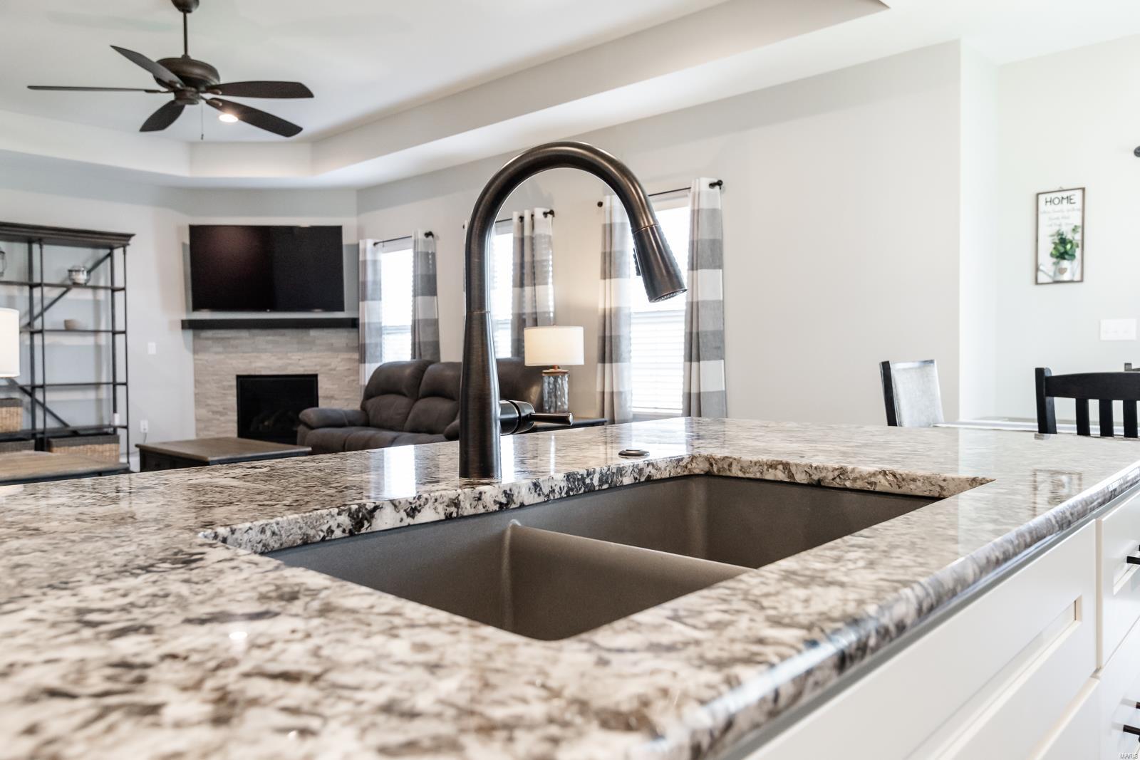 812 Green Jacket Way O'Fallon, IL 62269 - Photo 16 of 43