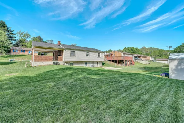 $299,950 | 3026 Pebble Drive, Roanoke, VA 24014