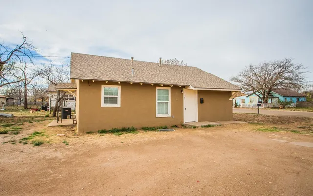 $89,900 | 755 West Knox Street, Slaton, TX 79364