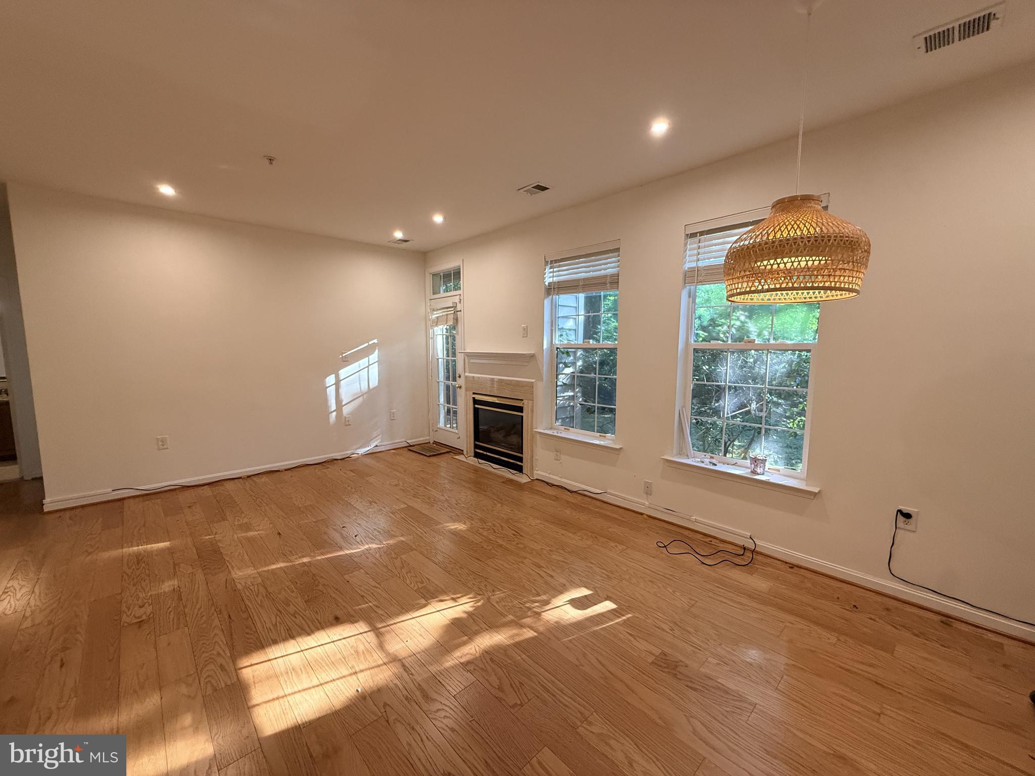 1300 K Windleaf Drive, Unit 154 Reston, VA 20194 - Photo 1 of 14 Gallery Image 1