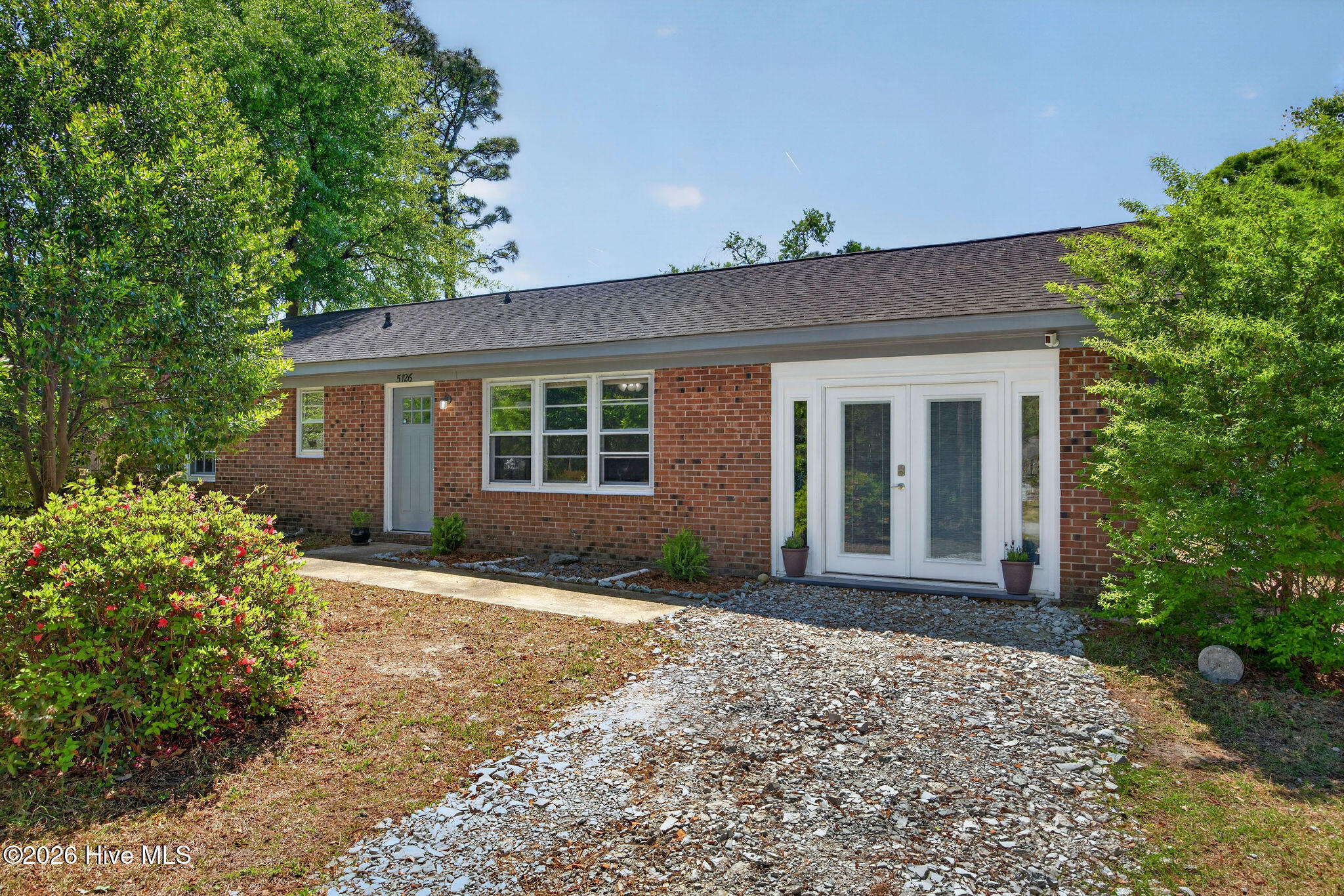 5126 Lord Byron Road Wilmington, NC 28405 - Photo 3 of 43