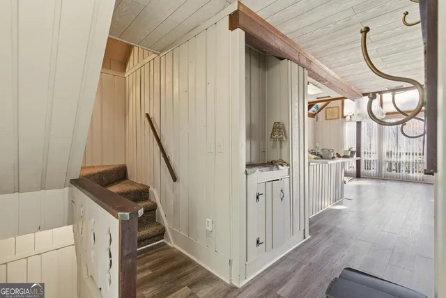 $400,000 | 452 East Sugarbush Drive, Dillard, GA 30537