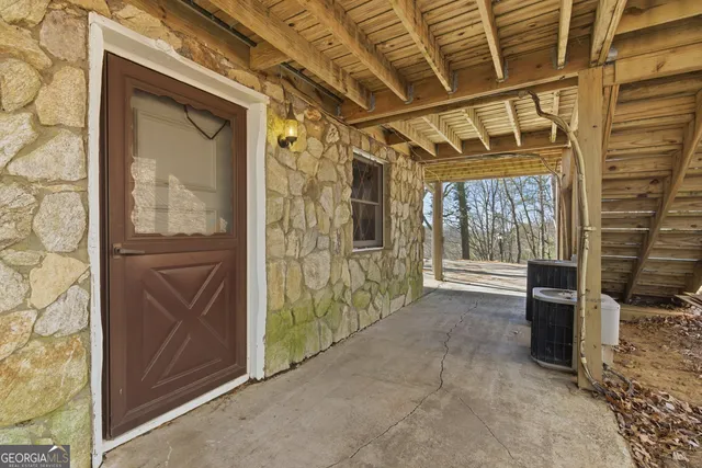 $400,000 | 452 East Sugarbush Drive, Dillard, GA 30537