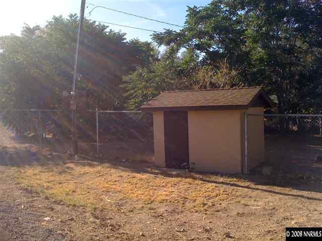15110 Kivett Lane Reno, NV 89521 - Photo 7 of 9 a backyard of a house