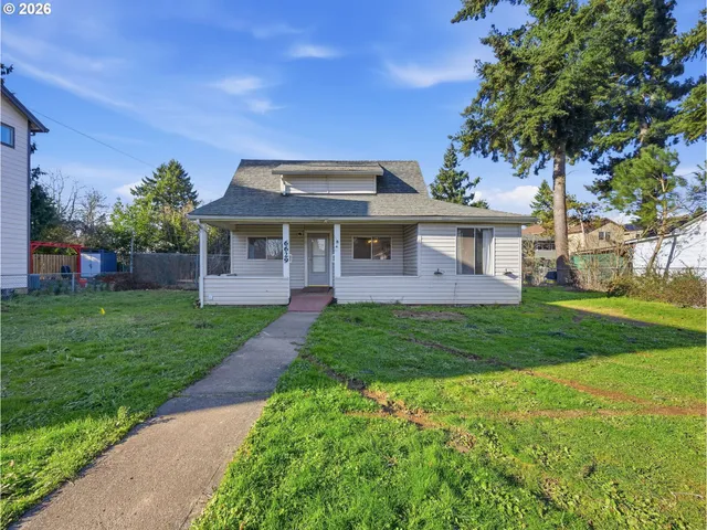 $320,000 | 6629 Southeast 64th Avenue, Portland, OR 97206