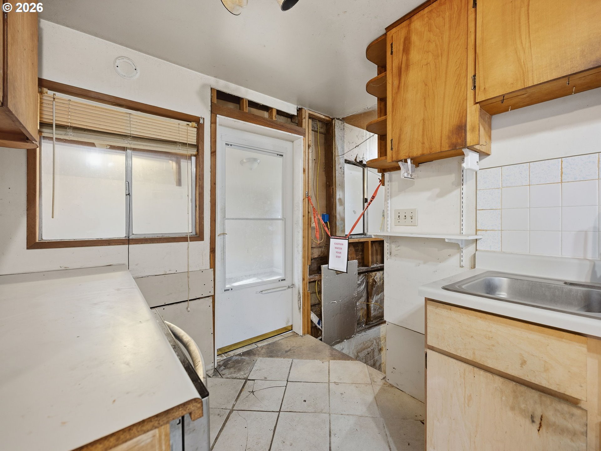 6629 Southeast 64th Avenue Portland, OR 97206 - Photo 15 of 44