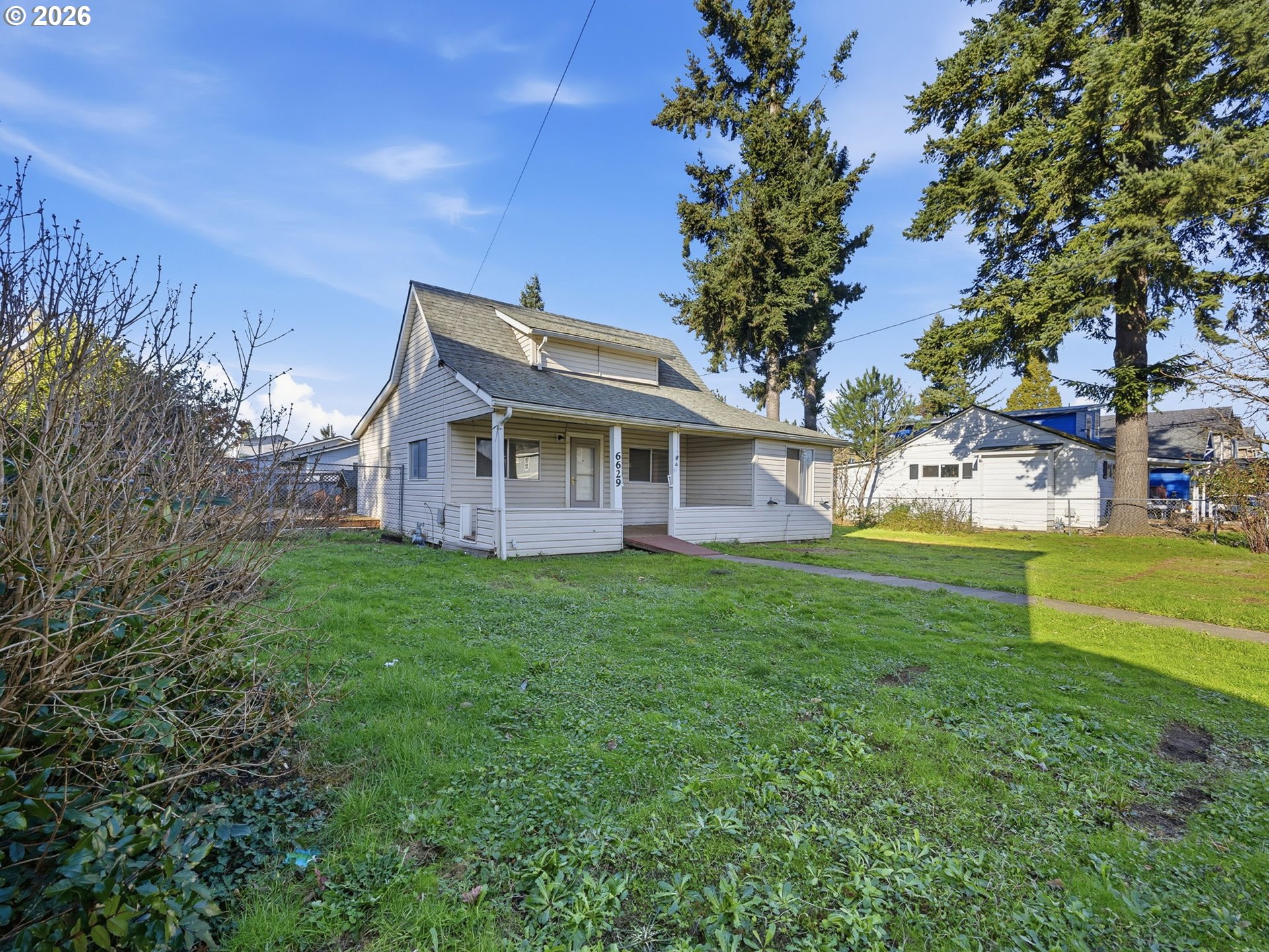 6629 Southeast 64th Avenue Portland, OR 97206 - Photo 3 of 44
