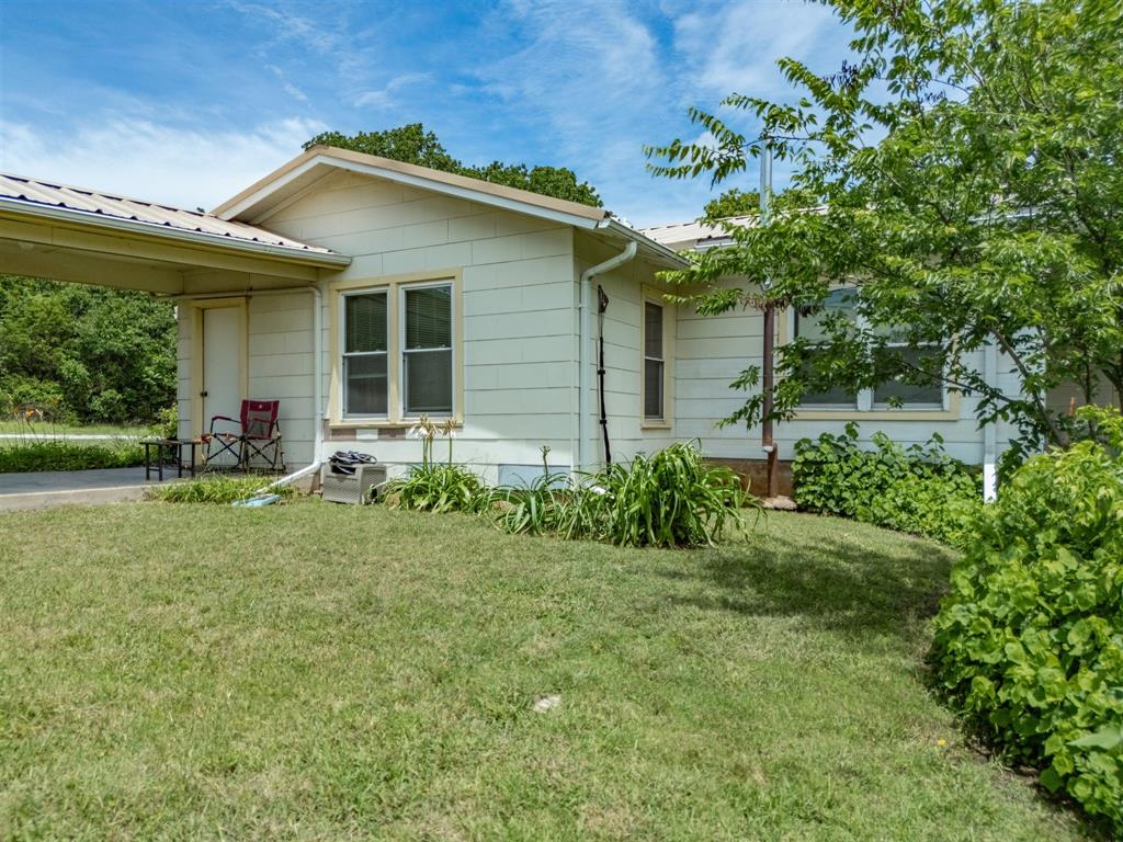 381 Bynum Road Bowie, TX 76230 - Photo 30 of 40