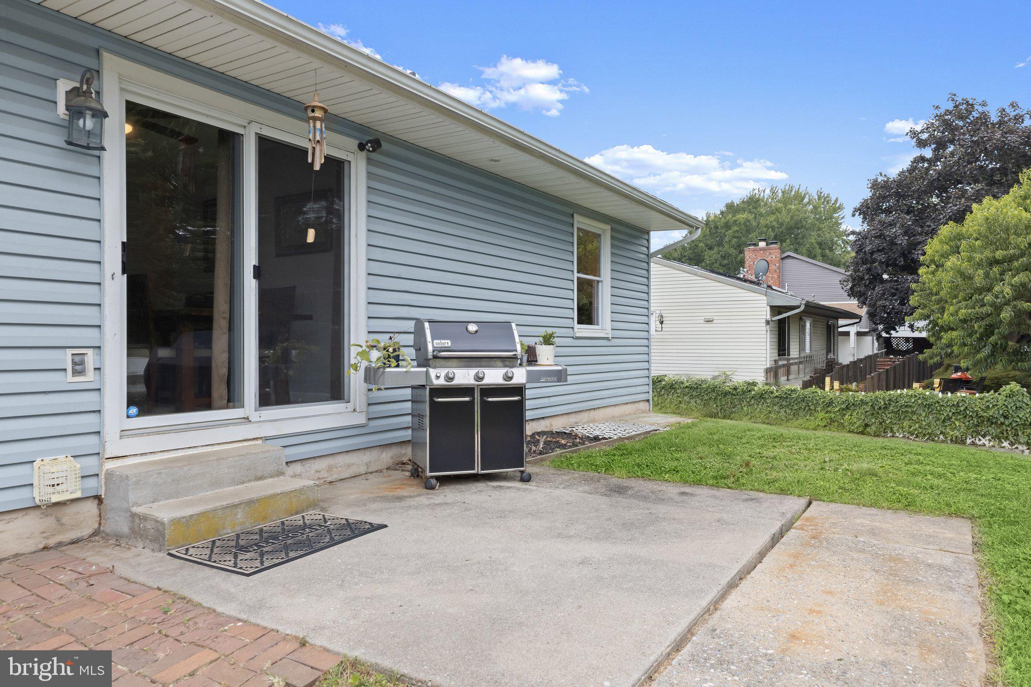 818 Uniontown Road Westminster, MD 21158 - Photo 27 of 38 Patio