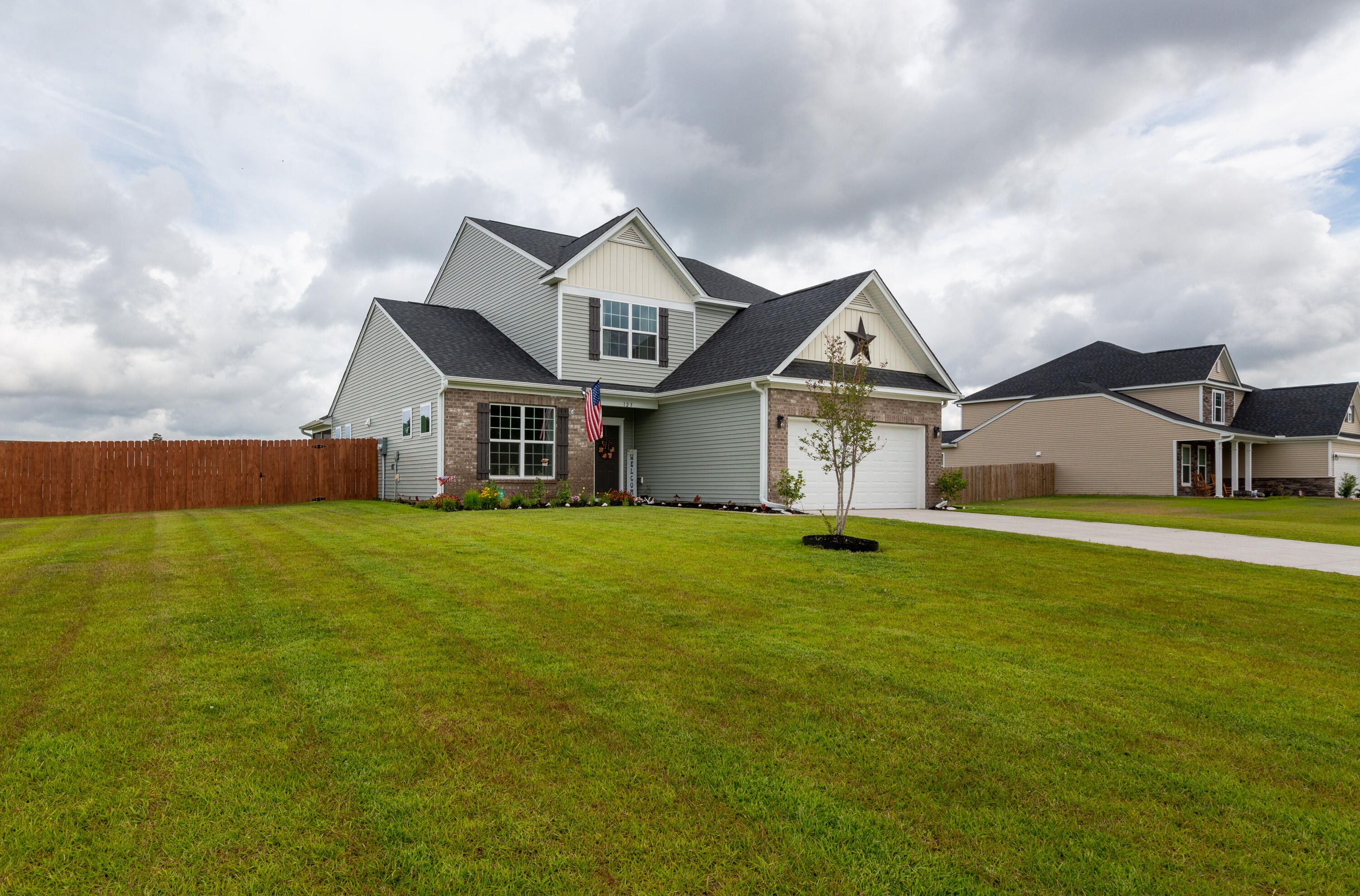 125 Lakelyn Road Moncks Corner, SC 29461 - Photo 2 of 21 125 Lakelyn Road_Brett Martin Photograph