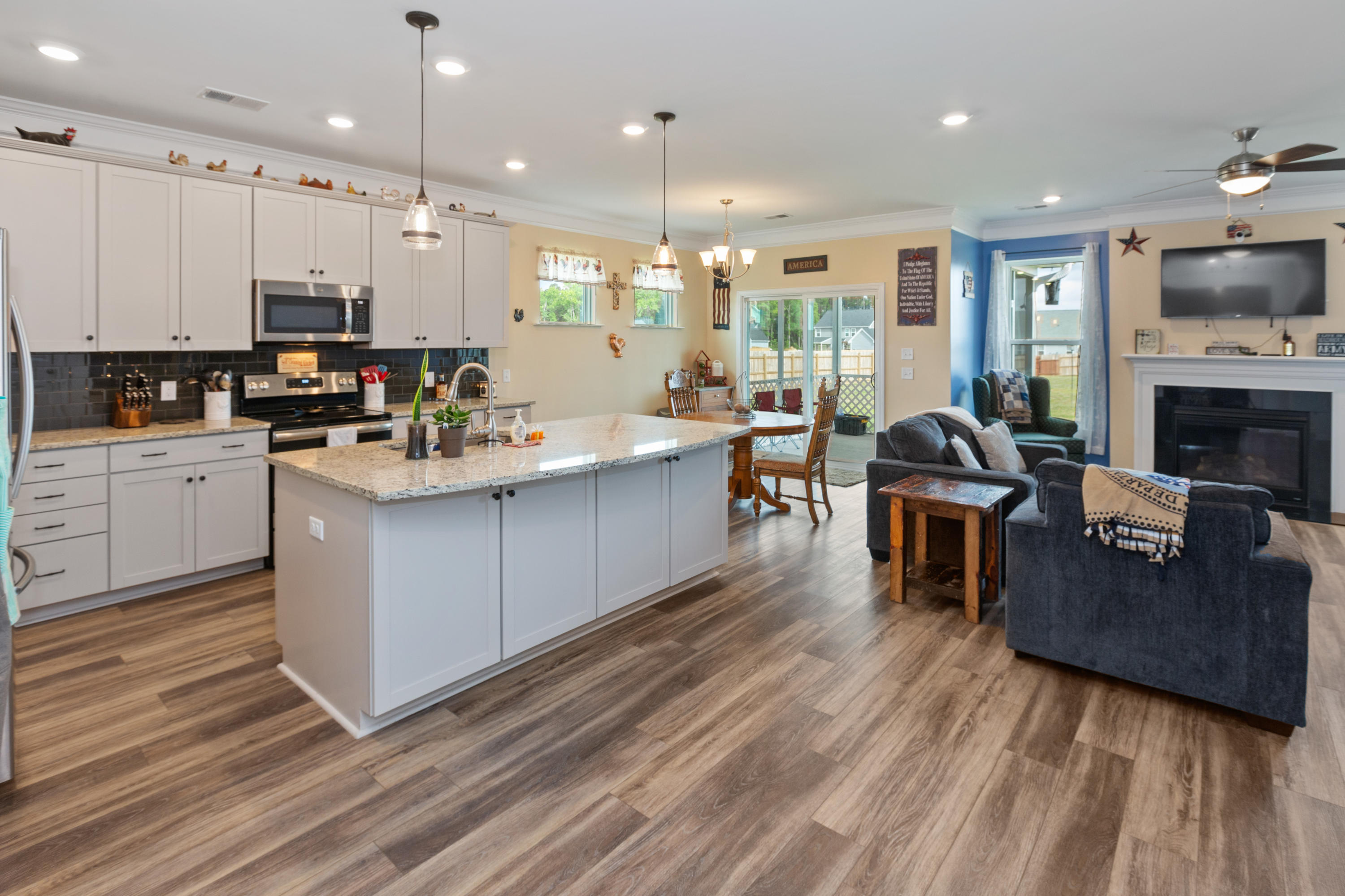 125 Lakelyn Road Moncks Corner, SC 29461 - Photo 5 of 21 125 Lakelyn Road_Brett Martin Photograph