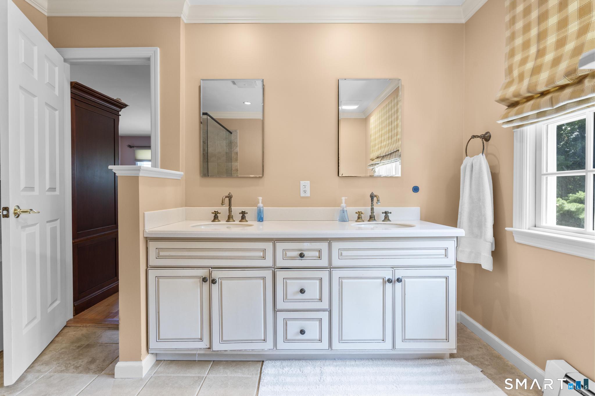 42 Sturbridge Hill Road New Canaan, CT 06840 - Photo 18 of 27