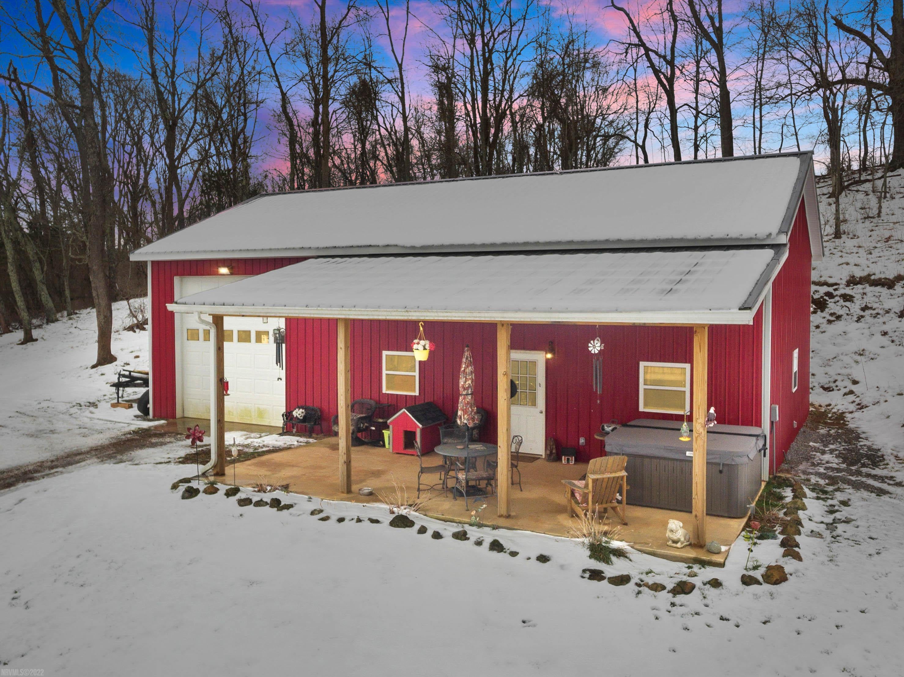 1760 Spring Valley Road Staffordsville, VA 24167 - Photo 3 of 87 Gallery Image 3