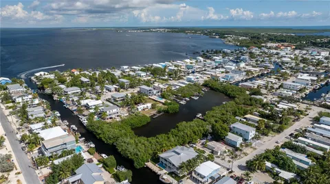 $925,000 | 561 Gordon Circle, Key Largo, FL 33037