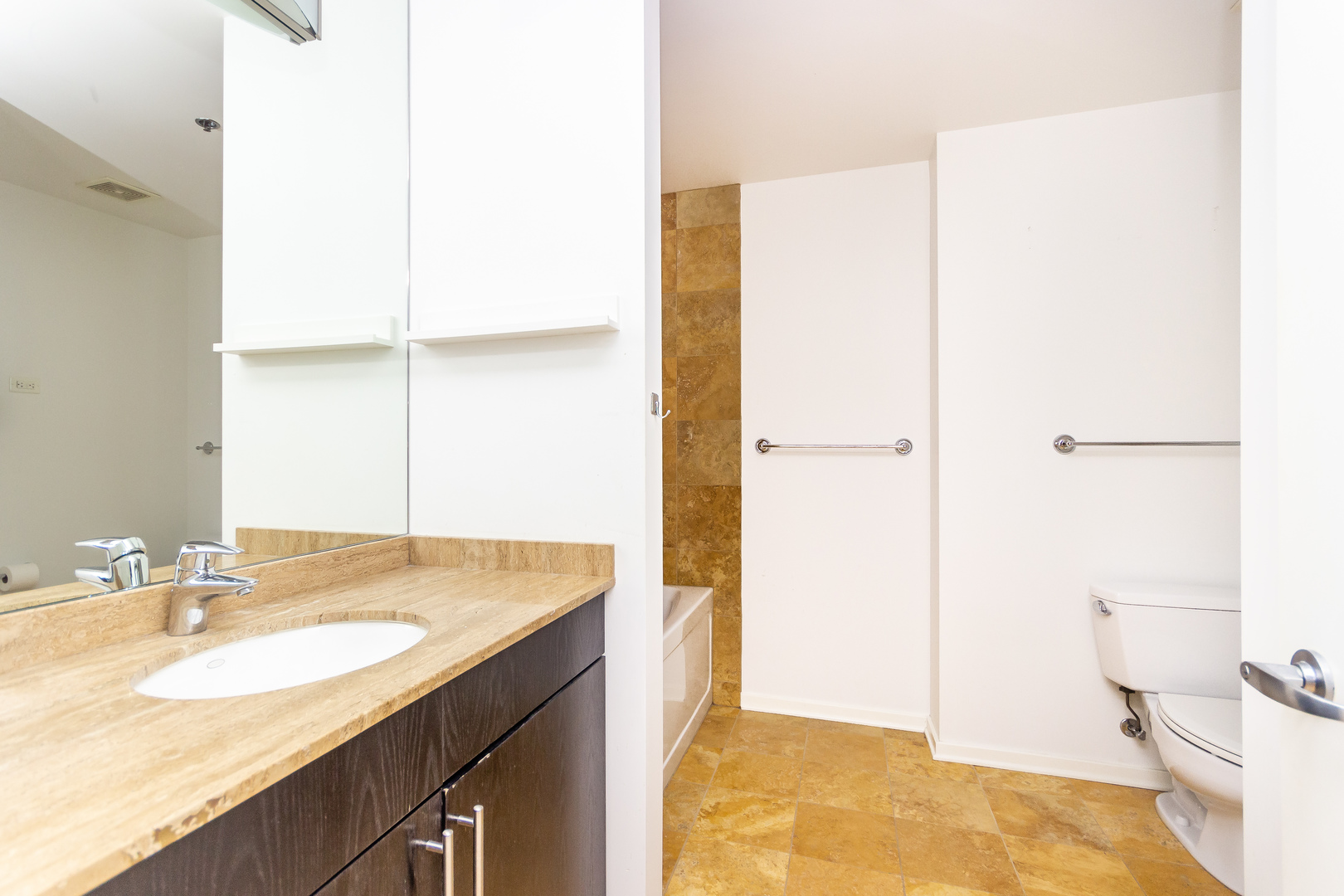 125 South Green Street, Unit 402A Chicago, IL 60607 - Photo 14 of 22