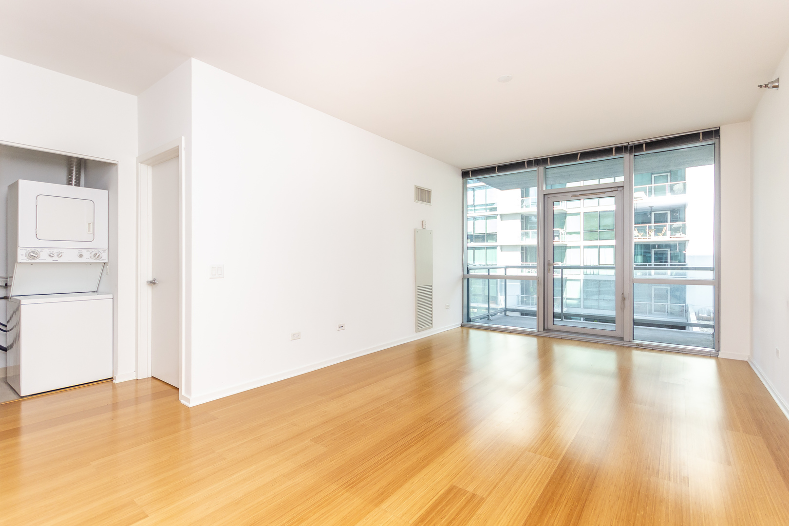 125 South Green Street, Unit 402A Chicago, IL 60607 - Photo 9 of 22