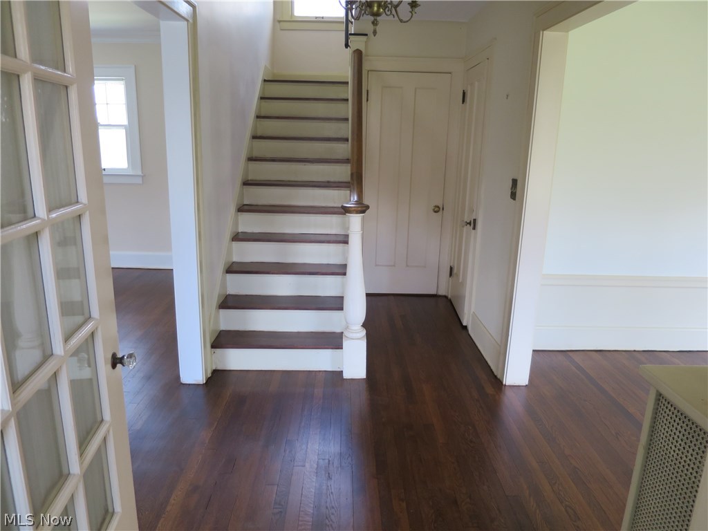 2586 Exeter Road Cleveland, OH 44118 - Photo 2 of 10 Gallery Image 2
