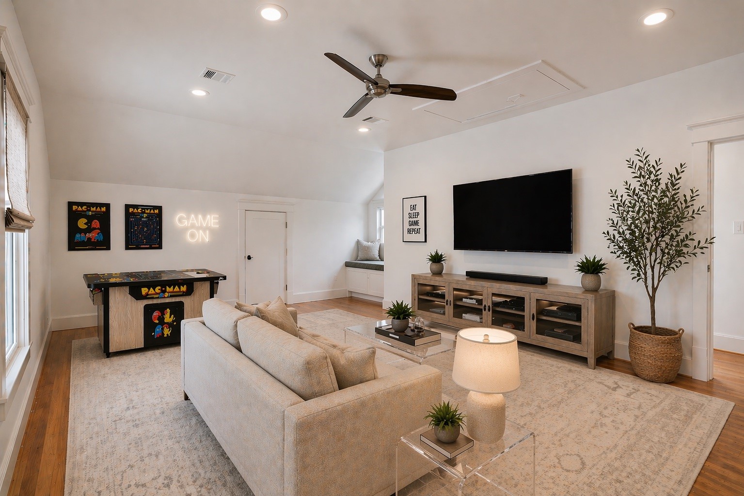 925 Tulane Street, Unit A Houston, TX 77008 - Photo 46 of 49 Fourth bedroom is VIRTUALLY STAGED.
