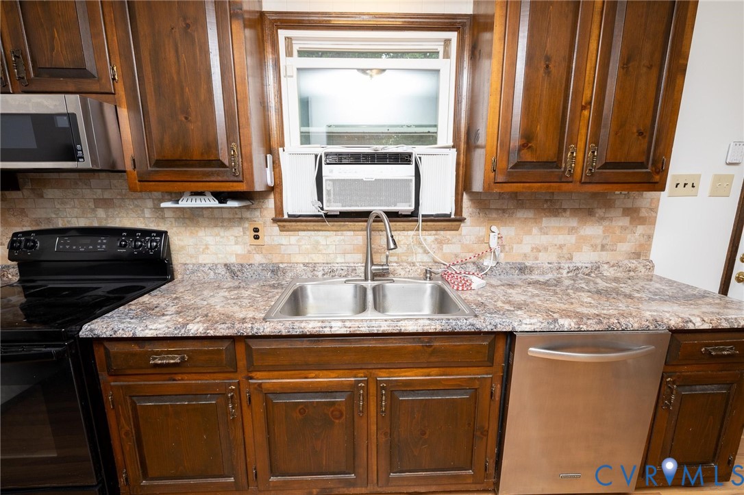 8428 Atlee Road Mechanicsville, VA 23116 - Photo 19 of 31