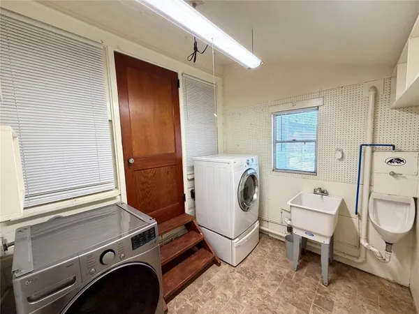 $1,450 | 1104 Marie Street, Brenham, TX 77833