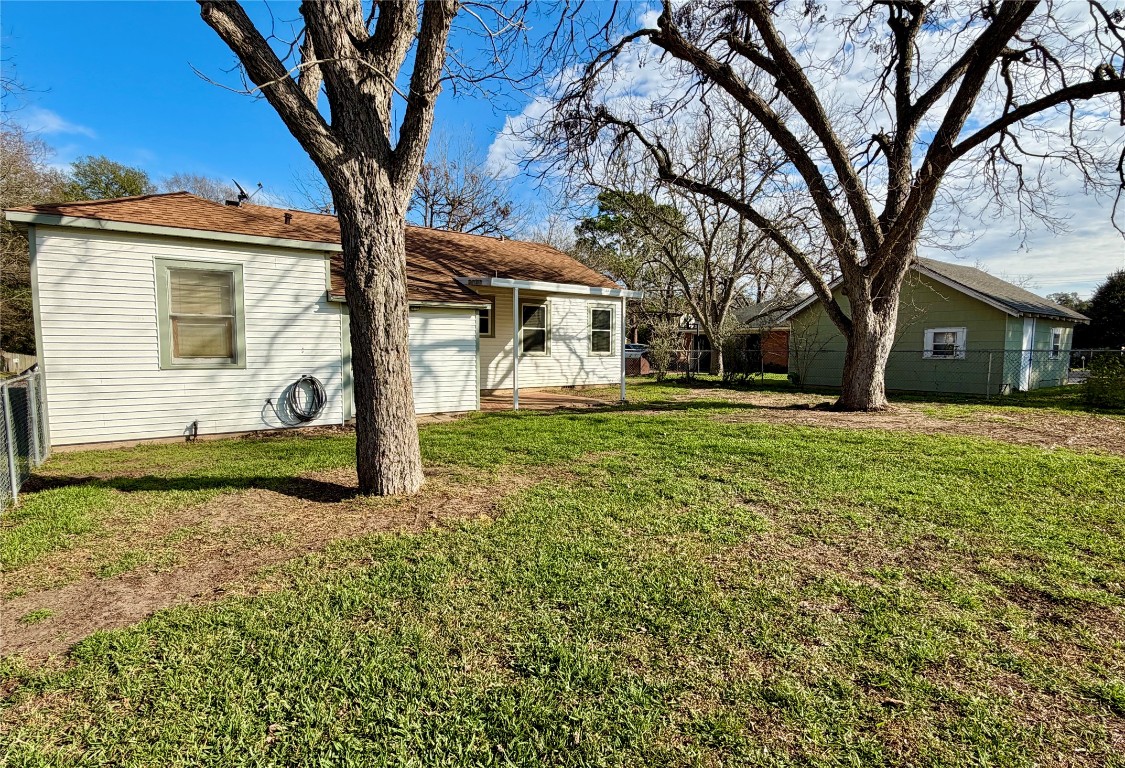 1104 Marie Street Brenham, TX 77833 - Photo 22 of 27