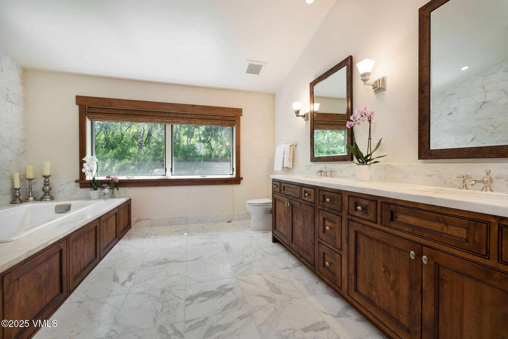 2005 West Wildwood Road Avon, CO 81620 - Photo 24 of 36 Guest Bath