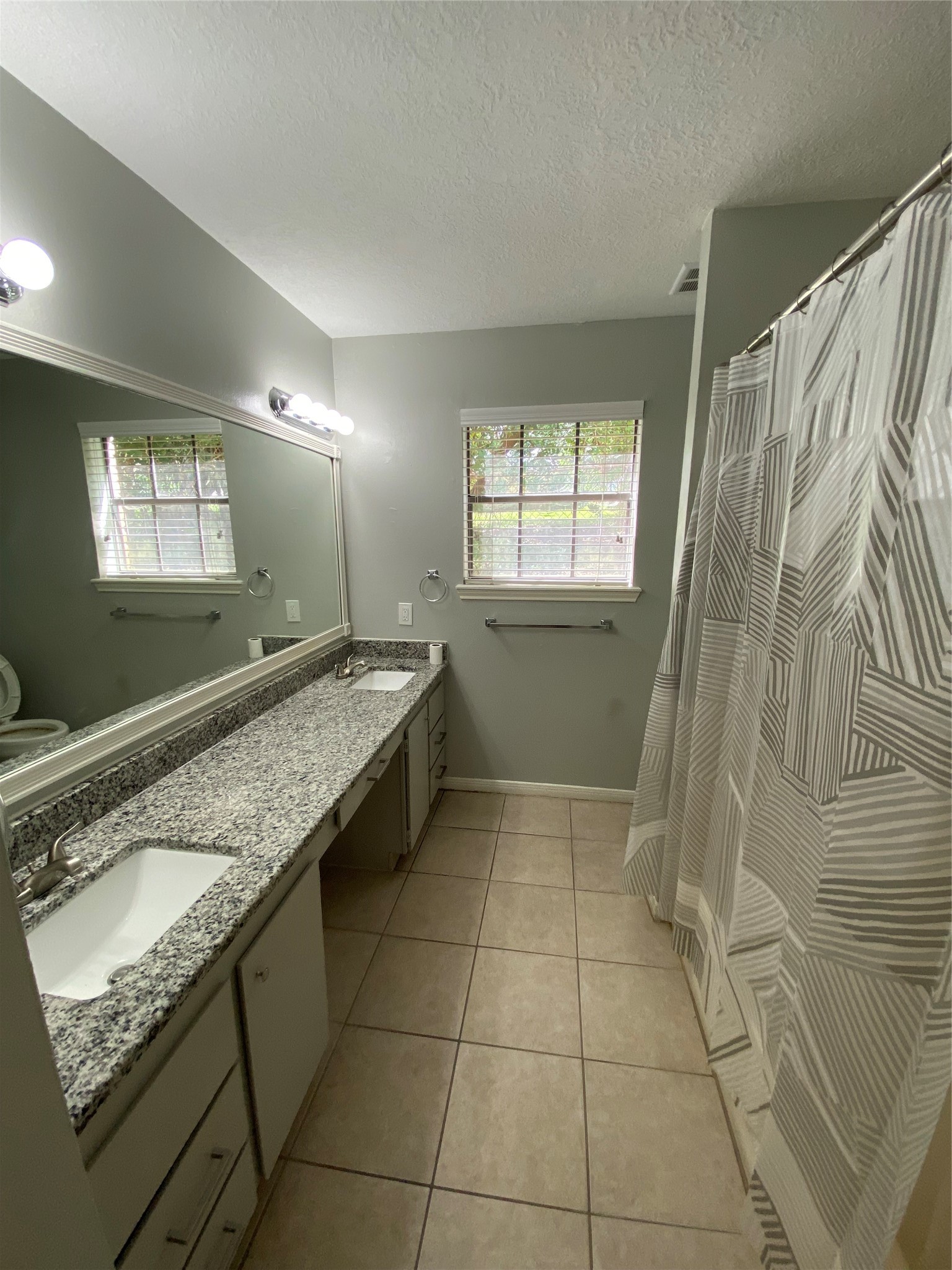 2401 Sycamore Avenue, Unit C2 Huntsville, TX 77340 - Photo 16 of 21