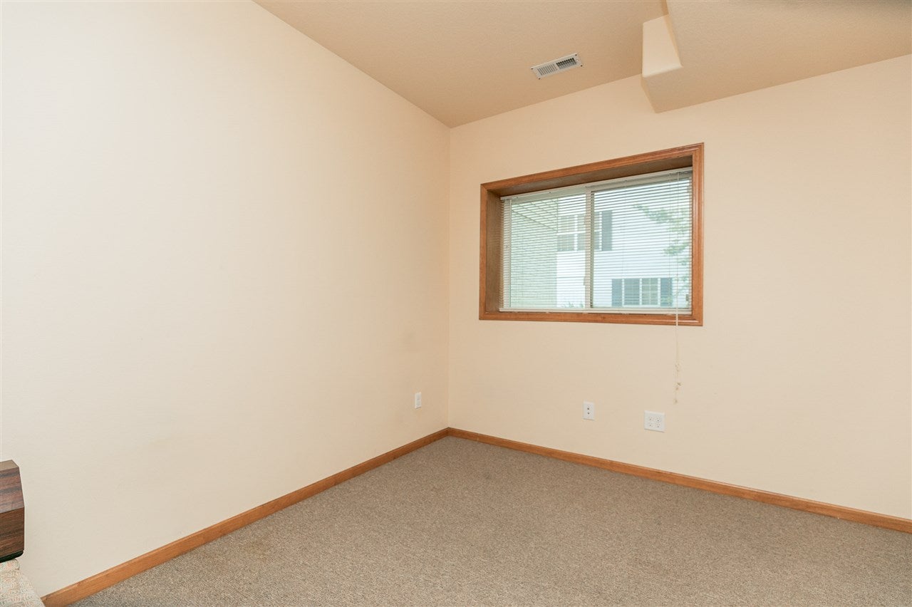3088 Newcastle Road Marion, IA 52302 - Photo 42 of 50 Gallery Image 42