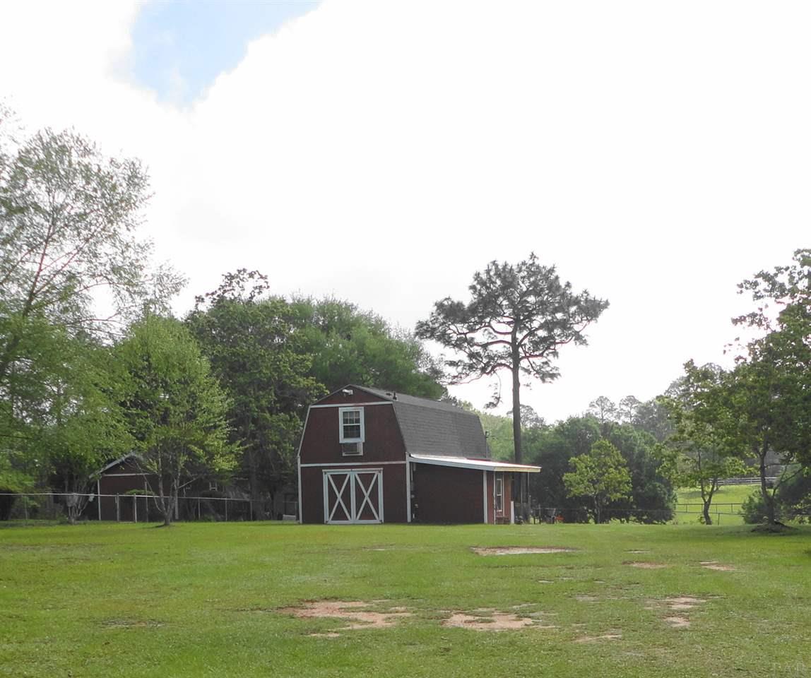 630 Green Hills Road Cantonment, FL 32533 - Photo 7 of 27 Gallery Image 7