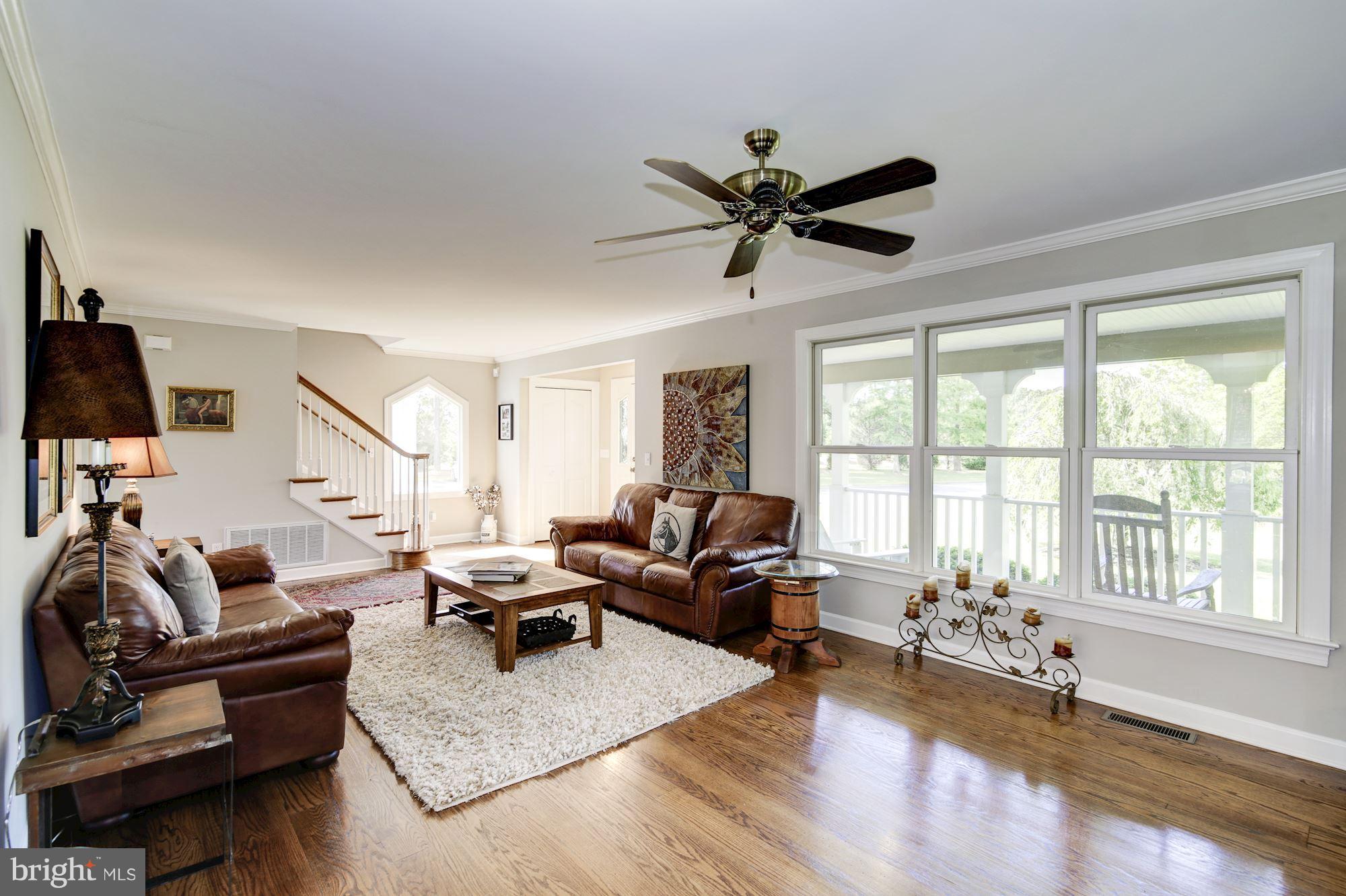 9199 New Road McDaniel, MD 21647 - Photo 12 of 30 Living Room