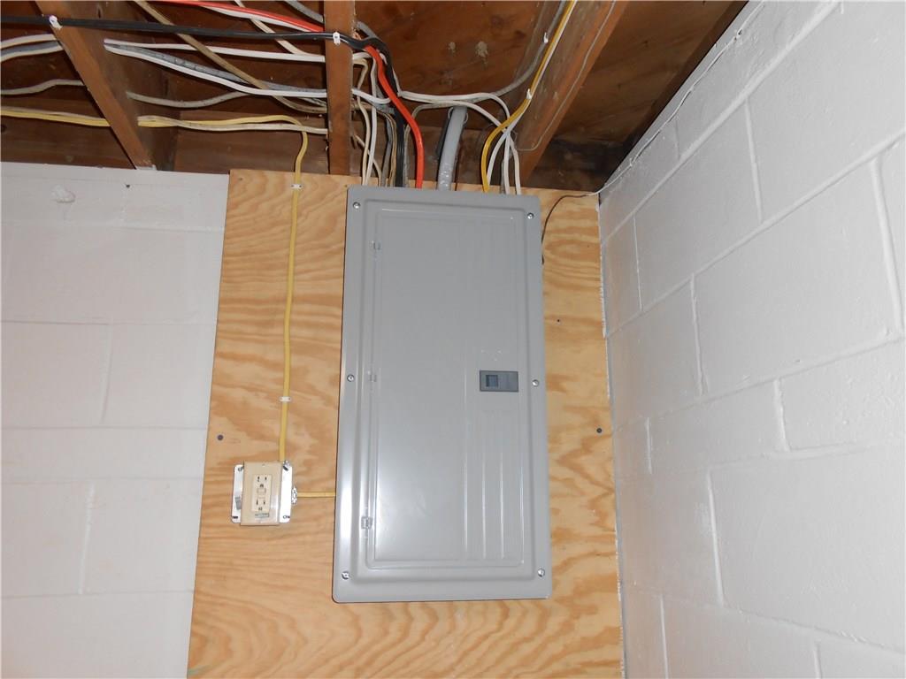 2420 Ruth Street New Castle, PA 16101 - Photo 17 of 18 Gallery Image 17