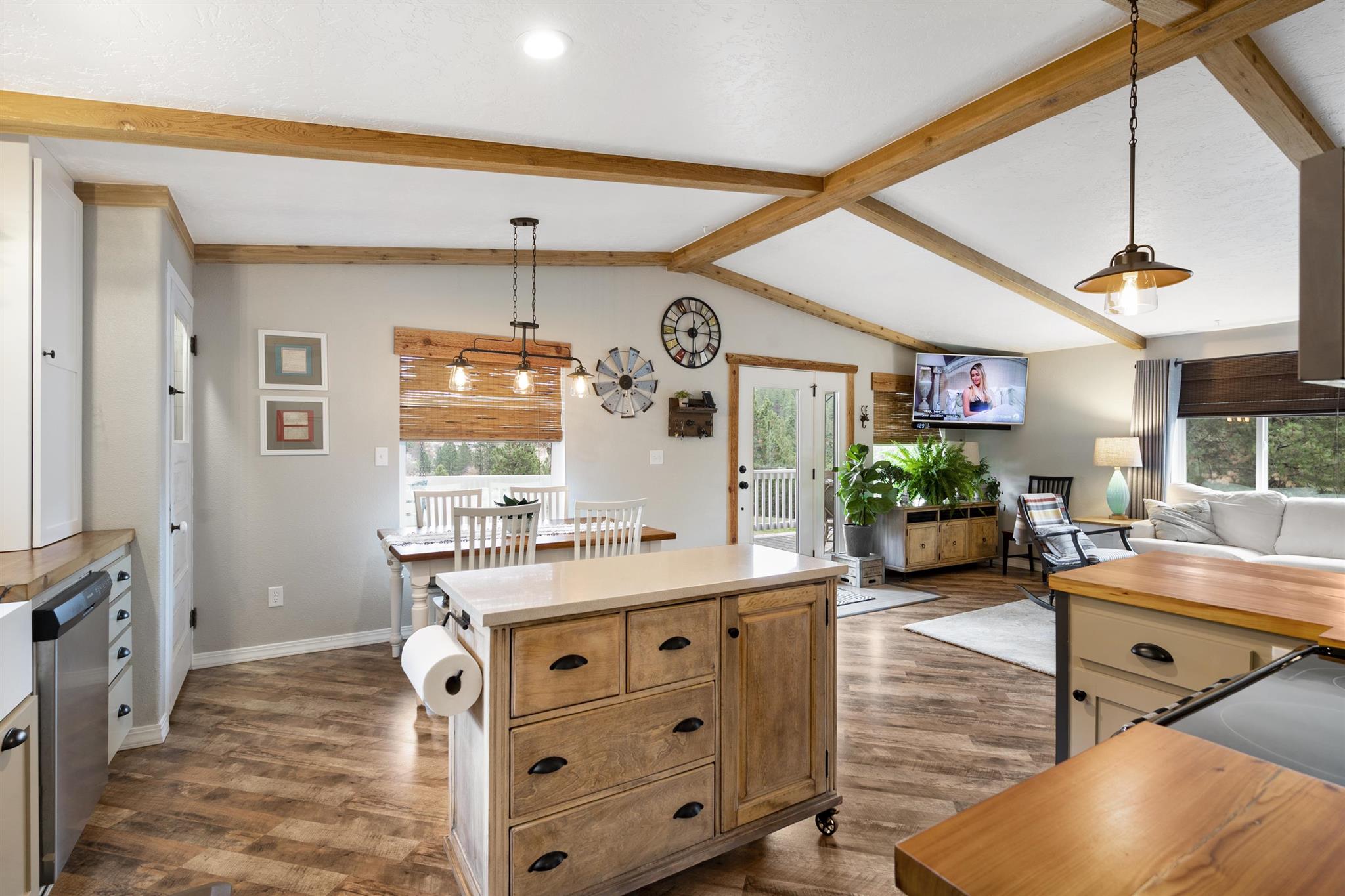 7523 North Palmer Road Spokane, WA 99217 - Photo 13 of 41