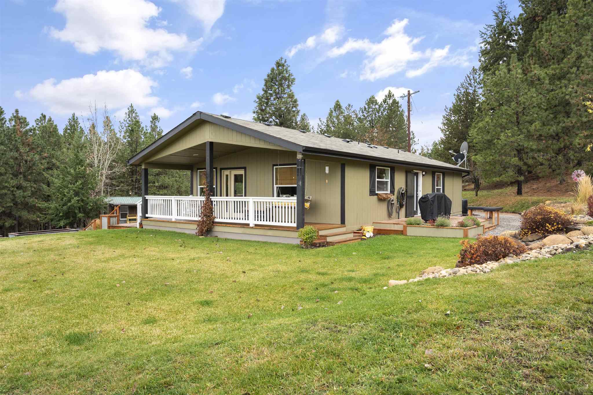 7523 North Palmer Road Spokane, WA 99217 - Photo 3 of 41