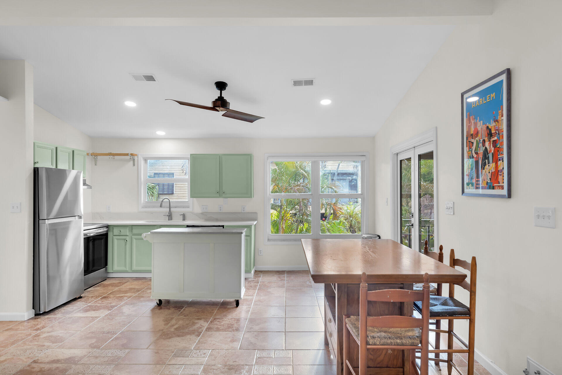 27018 Angelfish Road Summerland Key, FL 33042 - Photo 3 of 48 Kitchen & Dining