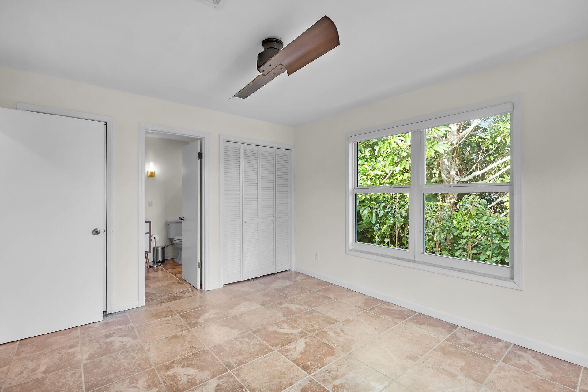 27018 Angelfish Road Summerland Key, FL 33042 - Photo 33 of 48 Master Bedroom