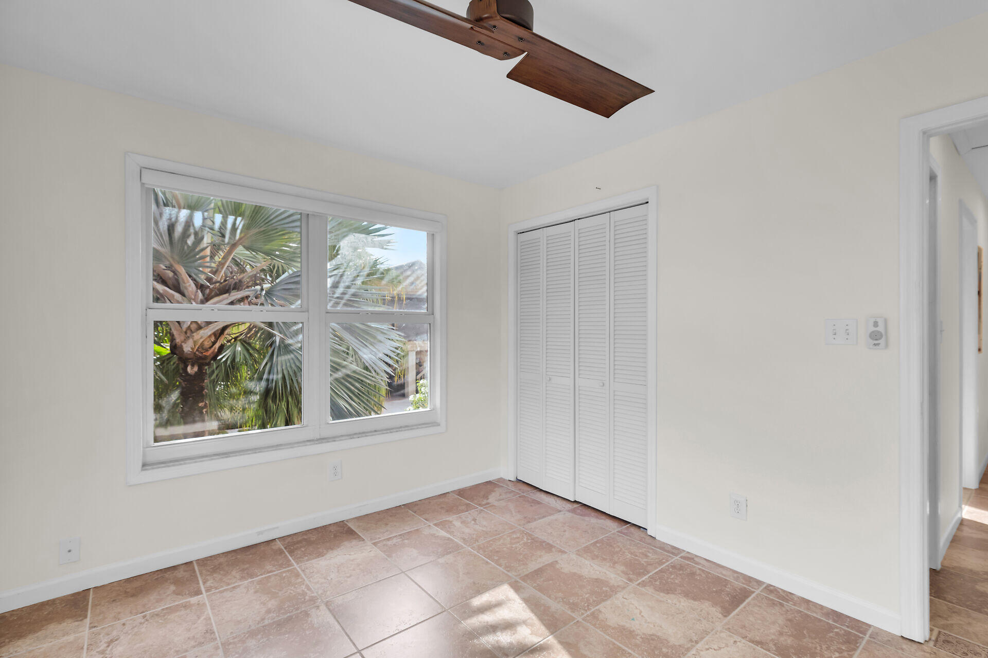 27018 Angelfish Road Summerland Key, FL 33042 - Photo 39 of 48 Guest Bedroom