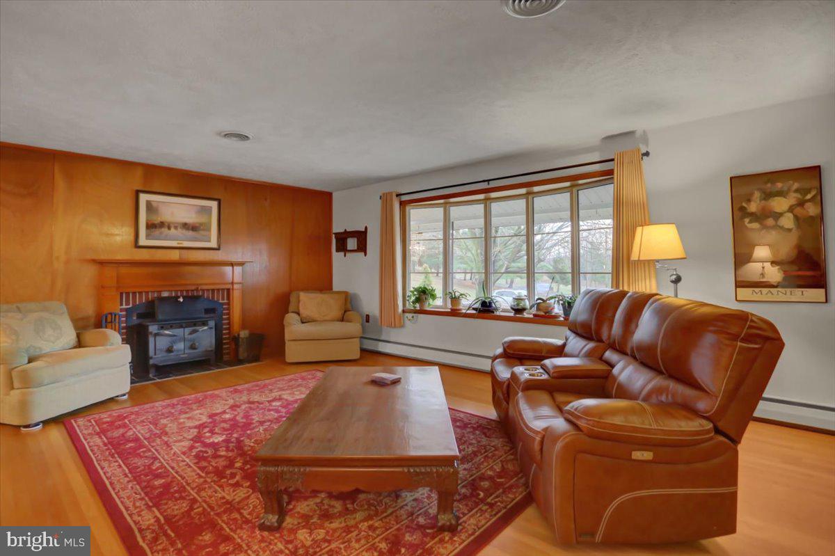 4595 Wayne Road Chambersburg, PA 17202 - Photo 10 of 53 Gallery Image 10