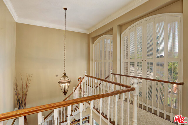 12329 Ridge Circle, Unit 20 Los Angeles, CA 90049 - Photo 25 of 39
