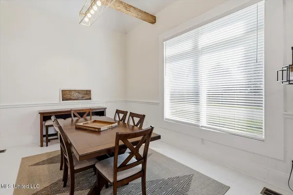 $299,900 | 552 East 1st Street, Forest, MS 39074