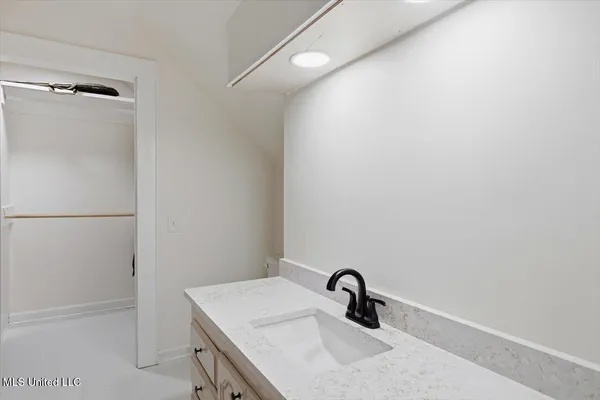 $299,900 | 552 East 1st Street, Forest, MS 39074