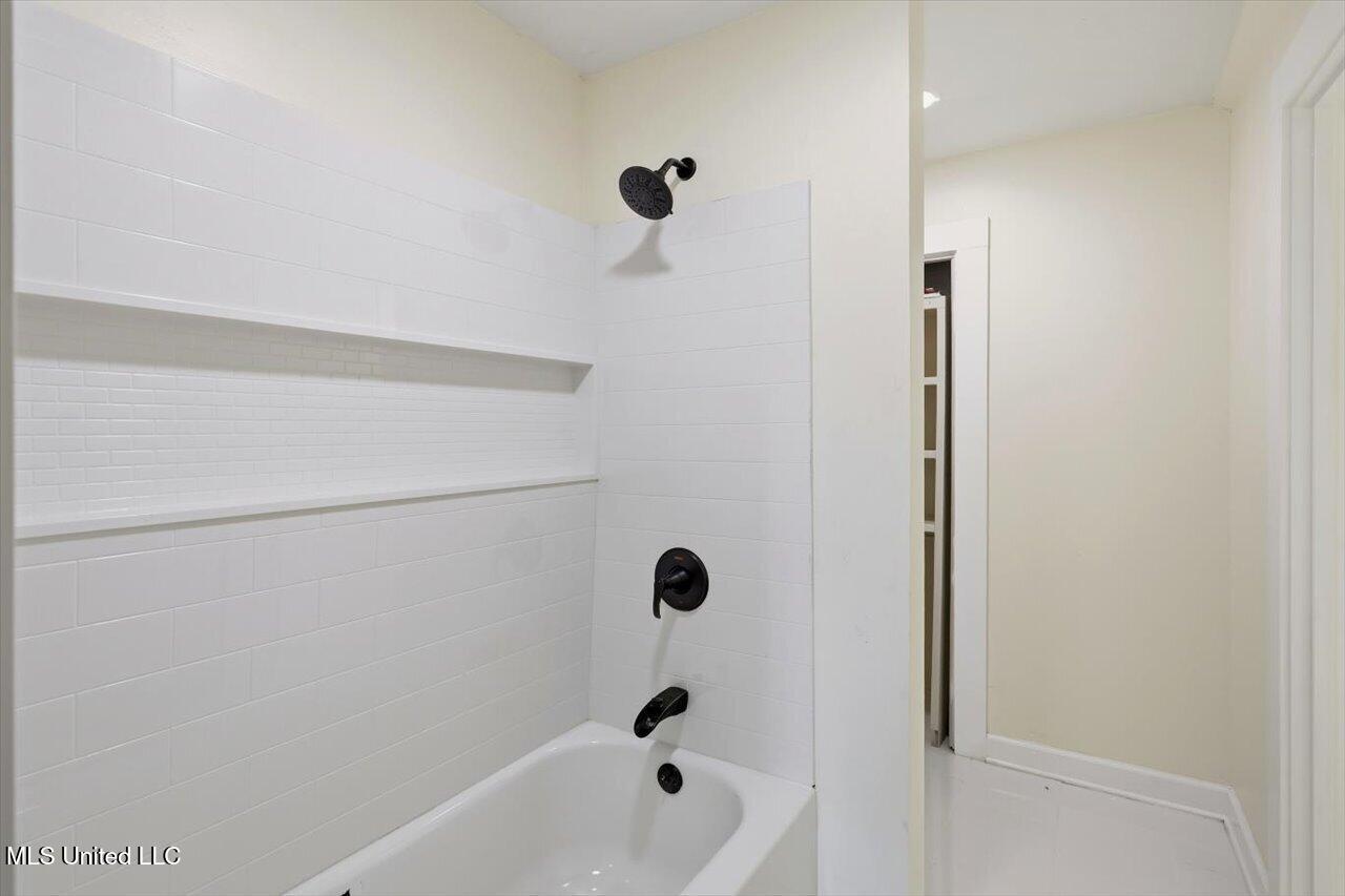 552 East 1st Street Forest, MS 39074 - Photo 32 of 40 32-552 E 1st St _ Home Tours MS