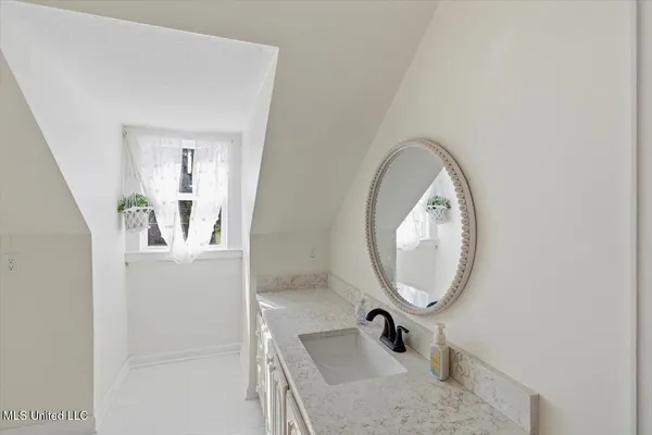 $299,900 | 552 East 1st Street, Forest, MS 39074