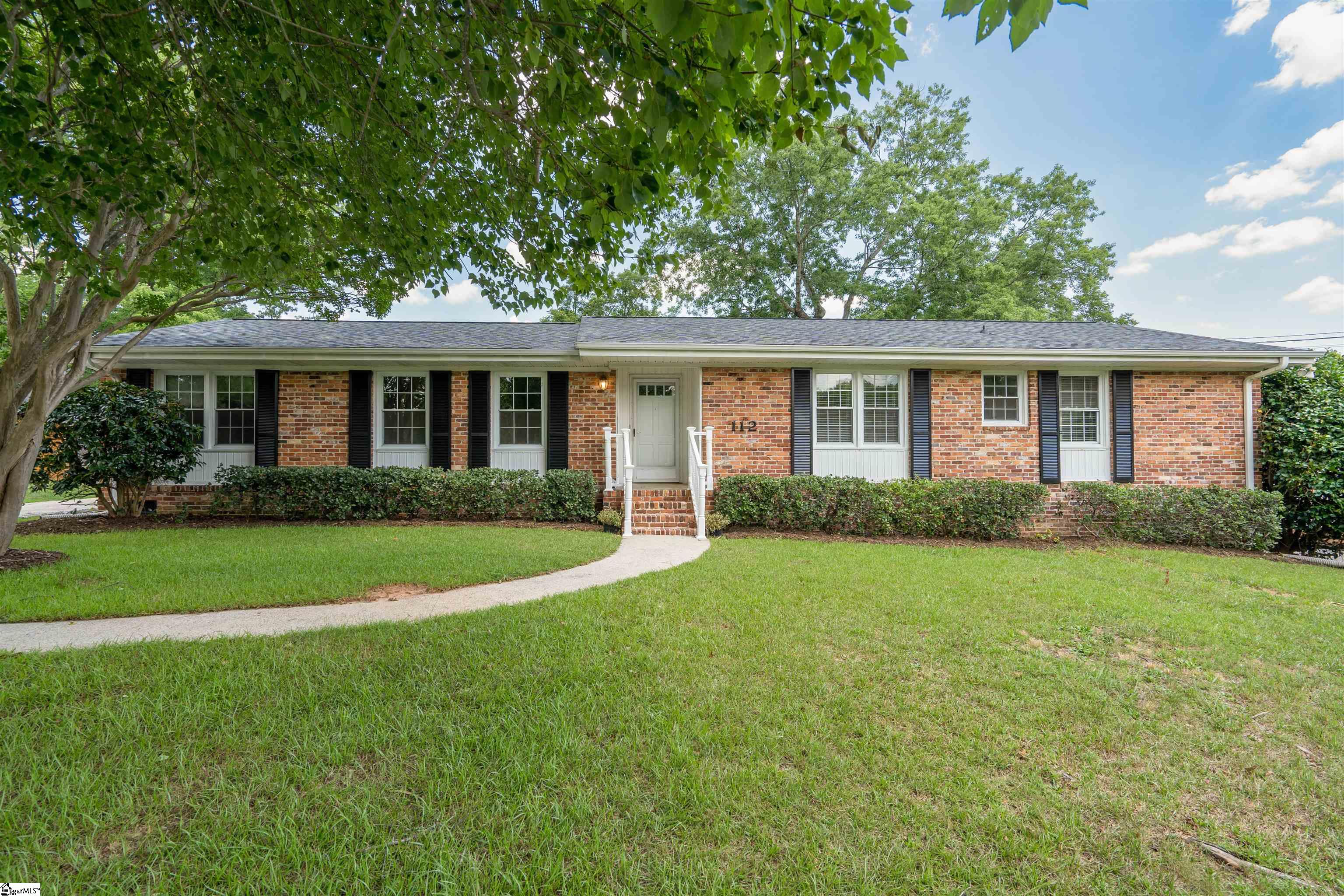 112 Waddell Road Greenville, SC 29609 - Photo 1 of 33 Gallery Image 1