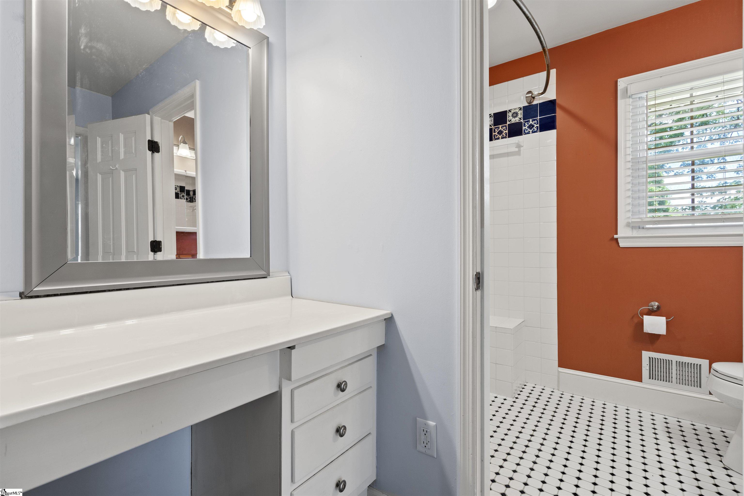 112 Waddell Road Greenville, SC 29609 - Photo 23 of 33 Gallery Image 23
