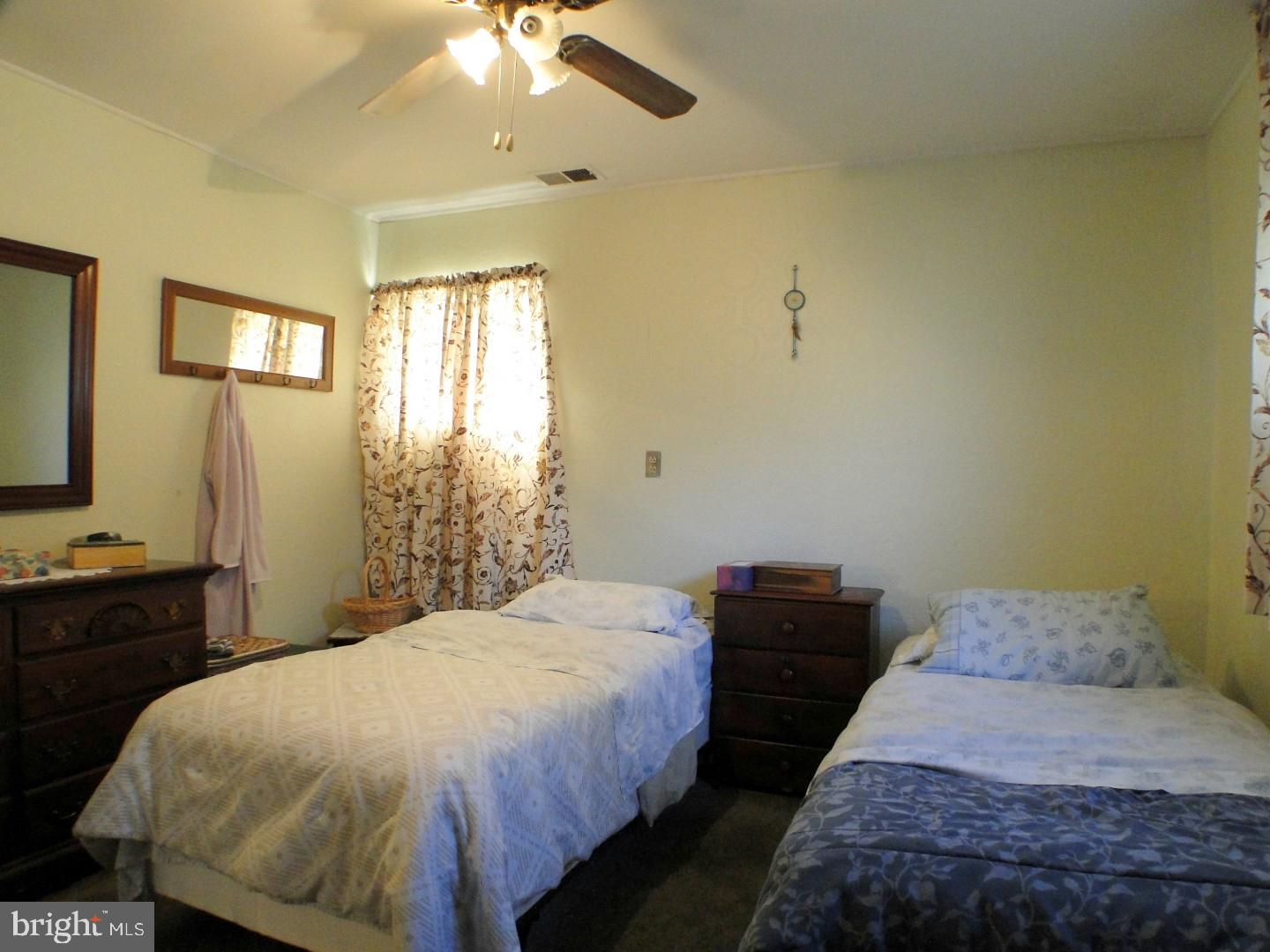 9232 Academy Road Philadelphia, PA 19114 - Photo 11 of 17 Gallery Image 11
