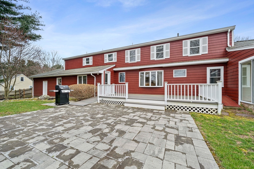 10 Robin Road Westwood, MA 02090 - Photo 33 of 37 a front view of a house with a yard